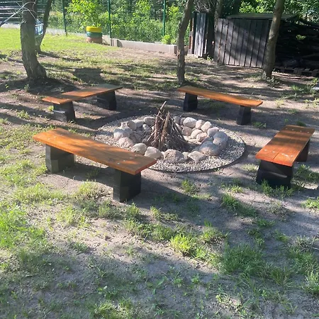 Сasa de vacaciones W Gorzewie Niedaleko Jeziora Biale *